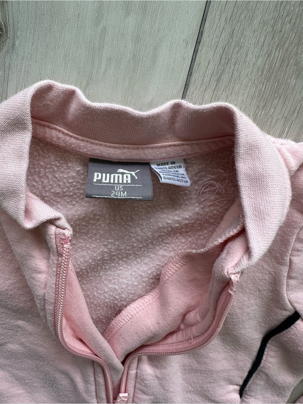Puma Girls Zip Up Sweatshirt Pink 24M EUC - Picture 3 of 5